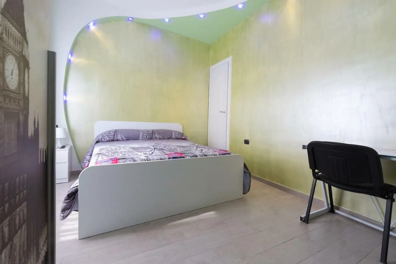 B&B Phoenix Naples 2*,  Italy